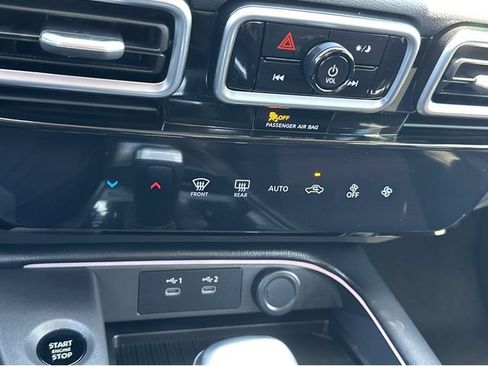 Used 2026 Nissan Sentra SR w/ Floor Mat Package FWD image 25