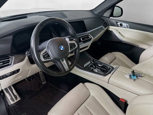 Used 2021 BMW X5 xDrive40i w/ M Sport Package image 29