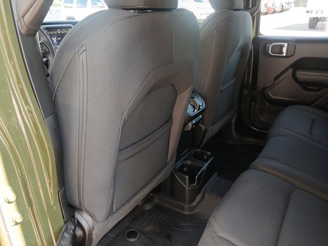 Used 2023 Jeep Wrangler Unlimited Sport AWD/4WD image 15
