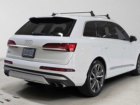Used 2022 Audi SQ7 Prestige w/ Prestige Package AWD/4WD image 3