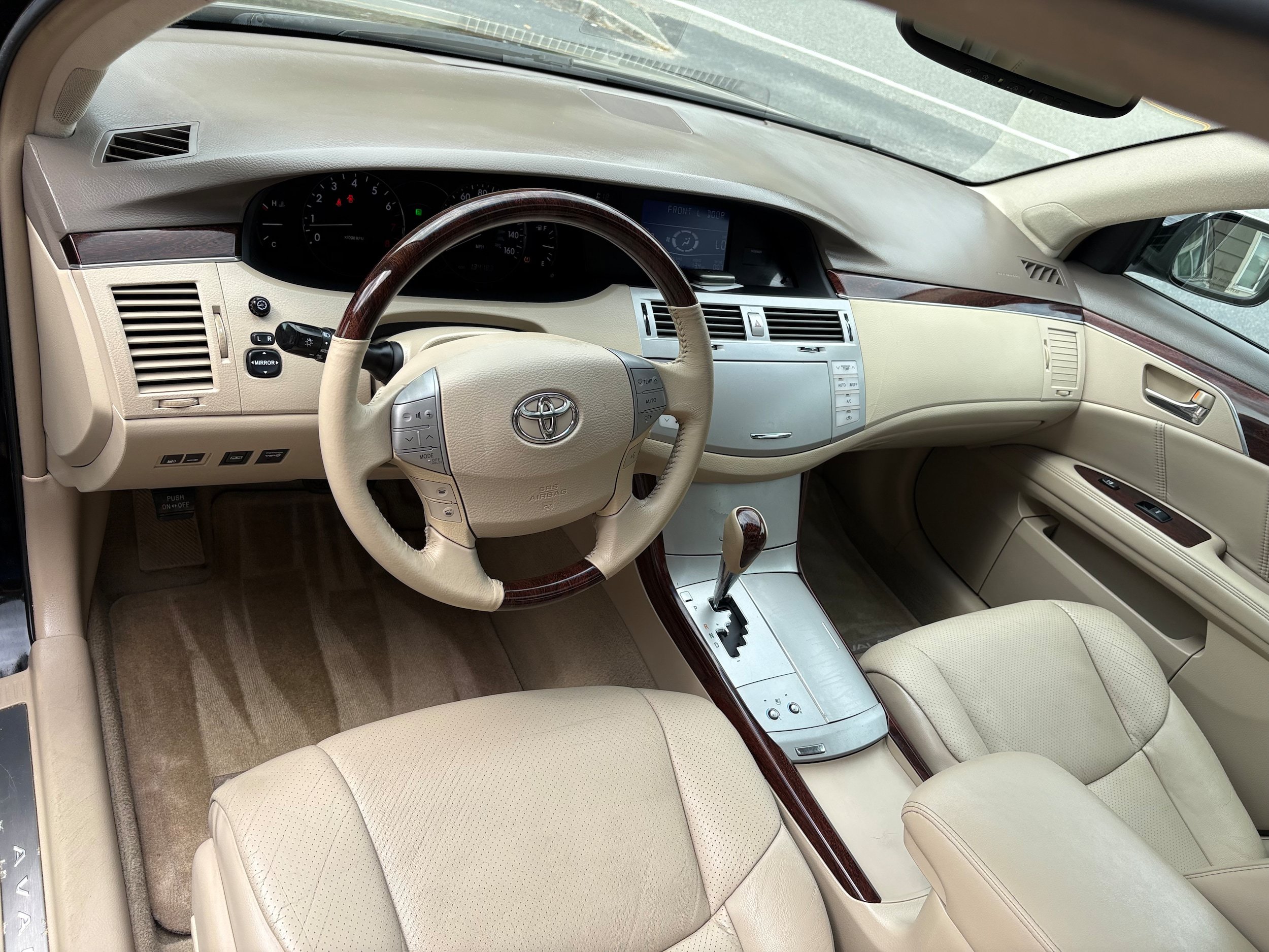 Used 2008 Toyota Avalon Limited FWD image 15