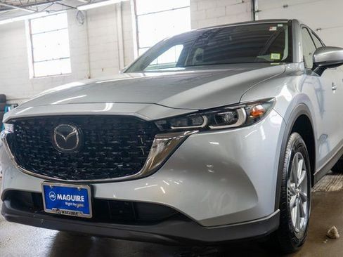 Used 2023 MAZDA CX-5 AWD 2.5 S w/ Preferred Package image 2