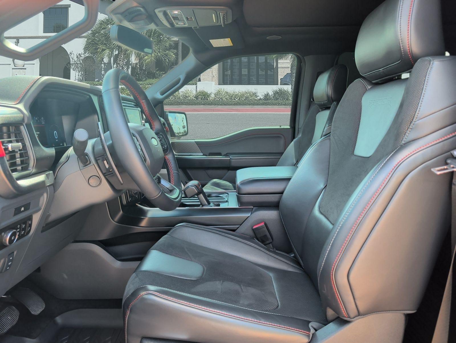 Used 2025 Ford F150 Raptor AWD/4WD image 11