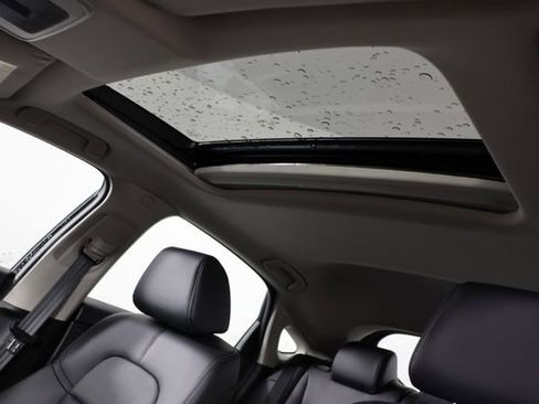 Used 2024 Honda Civic EX-L image 19