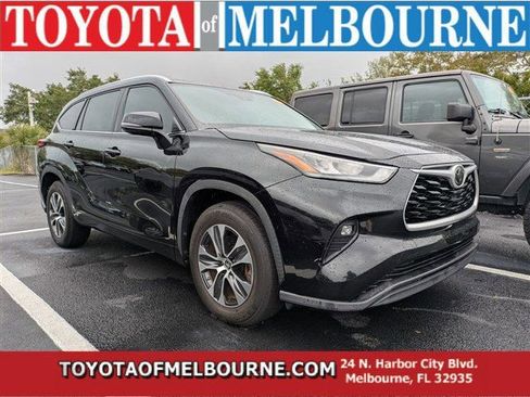 Used 2020 Toyota Highlander XLE image 1