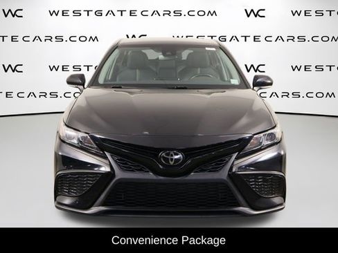 Used 2024 Toyota Camry SE image 2