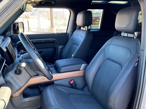 Used 2023 Land Rover Defender 90 X image 8