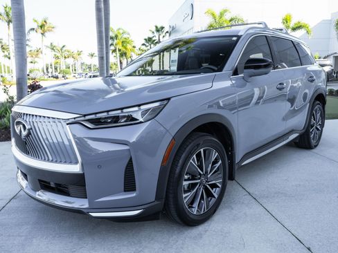 Certified 2026 INFINITI QX60 Luxe w/ Cargo Package FWD image 6