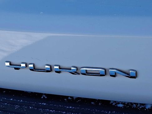 Used 2022 GMC Yukon SLT w/ SLT Luxury Package image 31