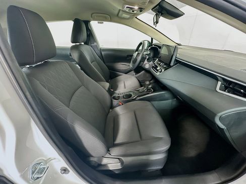 Used 2024 Toyota Corolla LE image 30