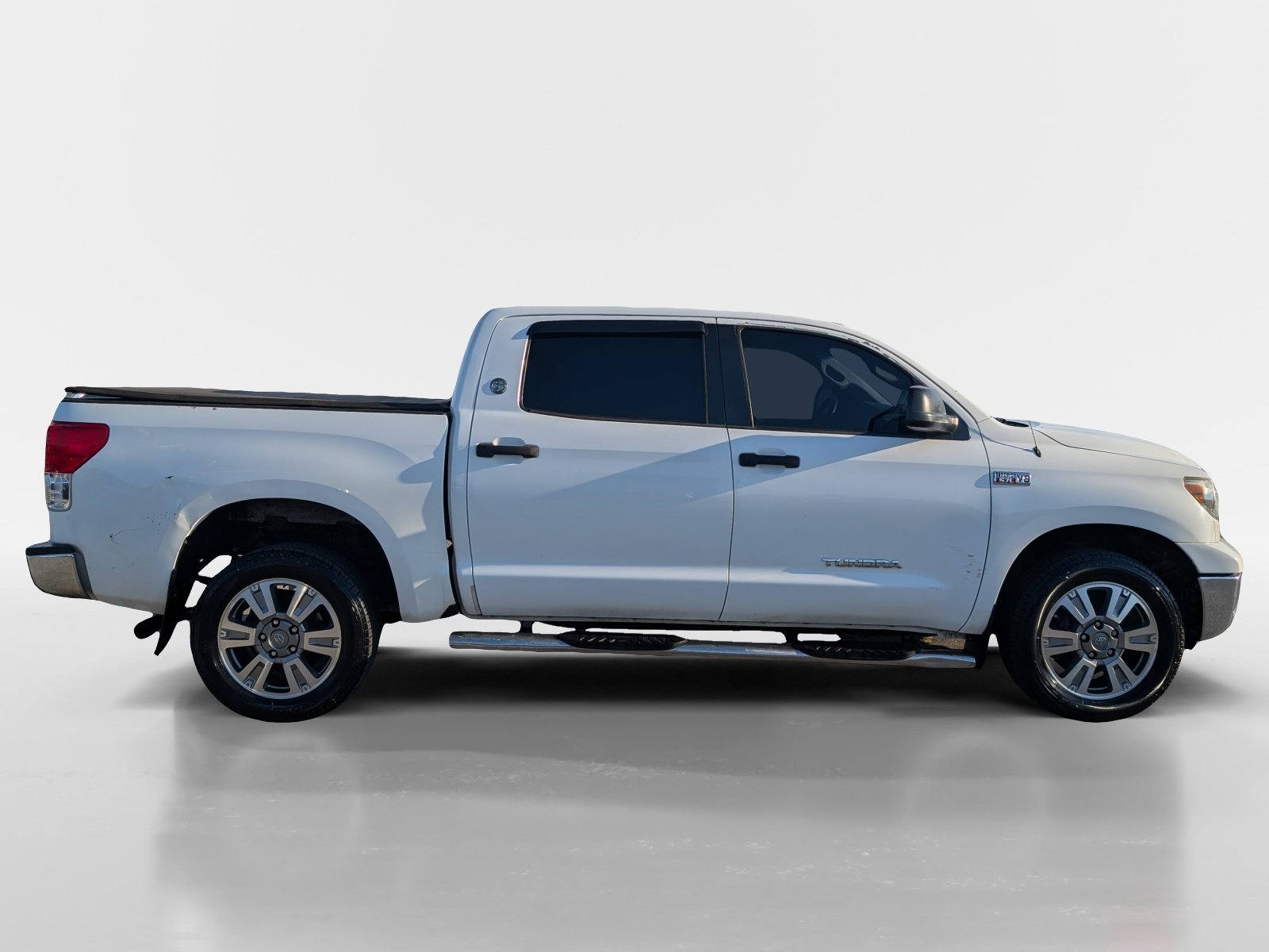 Used 2012 Toyota Tundra 4x4 CrewMax w/ Tow Pkg image 3