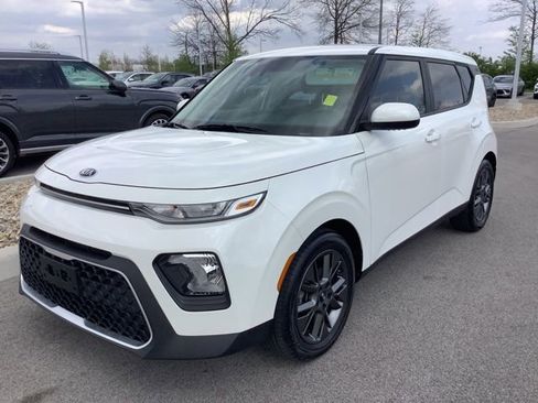 Used 2021 Kia Soul S image 1