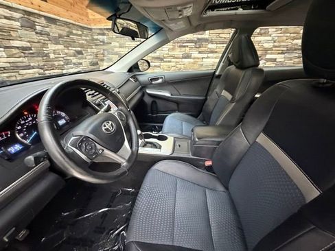 Used 2013 Toyota Camry SE FWD image 11