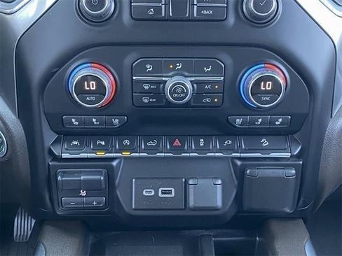 Used 2022 Chevrolet Silverado 1500 LTZ image 75