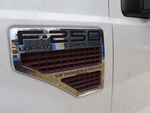 Used 2008 Ford F250 Lariat image 9