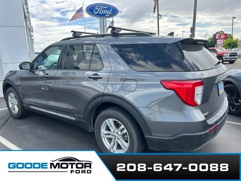 Used 2023 Ford Explorer XLT w/ Equipment Group 202A AWD/4WD image 4