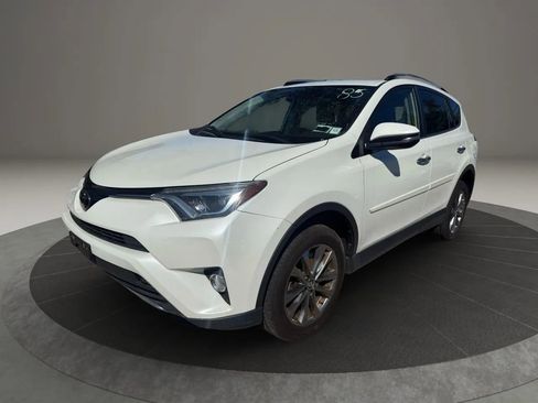 Used 2018 Toyota RAV4 Limited image 2