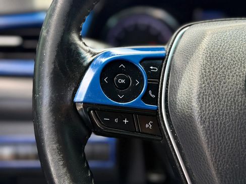 Used 2020 Toyota Camry SE image 27