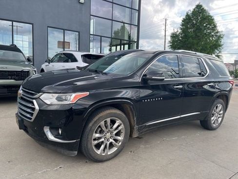 Used 2019 Chevrolet Traverse High Country FWD image 2