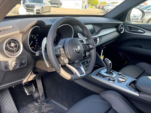 New 2025 Alfa Romeo Stelvio Sprint w/ Veloce Package image 6