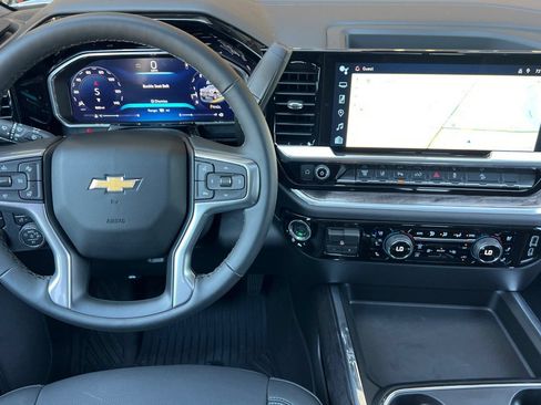 New 2026 Chevrolet Silverado 2500 LTZ w/ LTZ Premium Package AWD/4WD image 11
