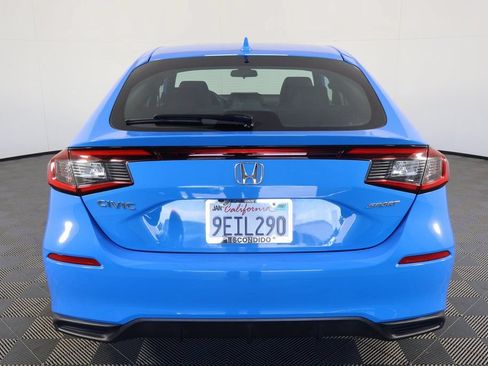 Used 2023 Honda Civic Sport image 5