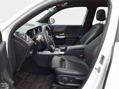 Used 2022 Mercedes-Benz GLB 250 GLB 250 image 9