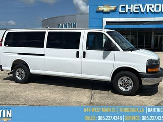 Used 2025 GMC Savana 3500 LT w/ LT Preferred Equipment Group RWD video 1
