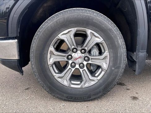 Used 2025 GMC Sierra 1500 SLT image 9