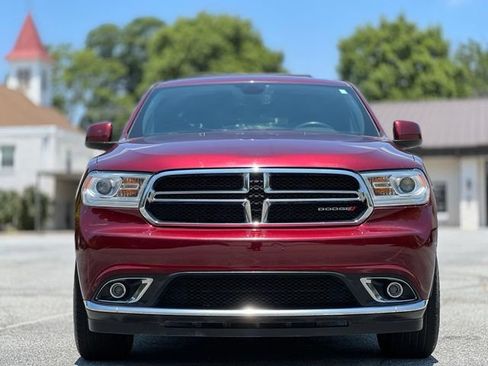 Used 2019 Dodge Durango SXT AWD/4WD image 2