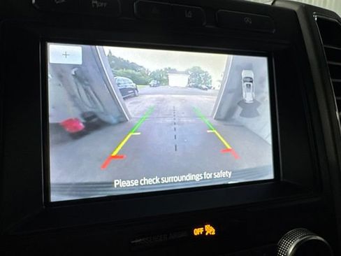Used 2020 Ford Expedition Max XLT w/ Equipment Group 202A AWD/4WD image 15