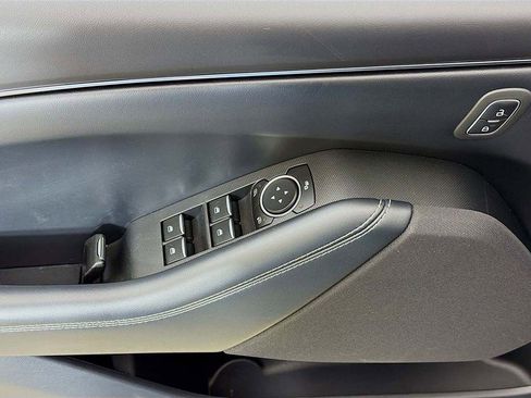 Used 2021 Ford Mustang Mach-E Select image 28