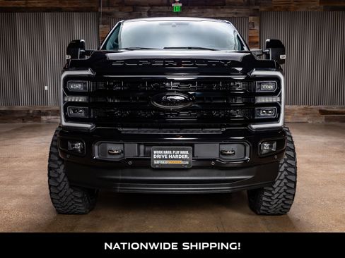 Used 2024 Ford F350 Platinum w/ FX4 Off-Road Package image 4