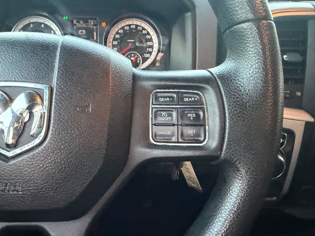 Used 2015 RAM 1500 Classic SLT RWD image 20