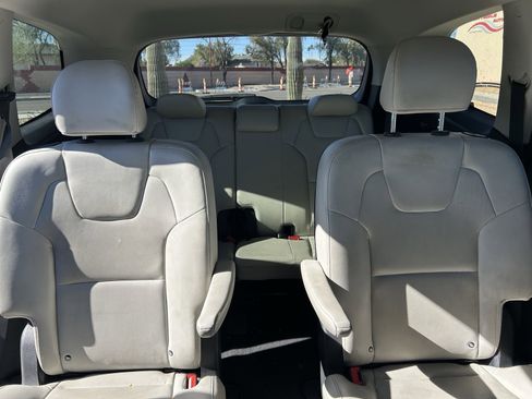 Used 2020 Kia Telluride S image 18