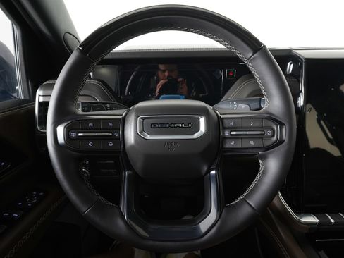 Used 2026 GMC Yukon Denali Ultimate AWD/4WD image 20