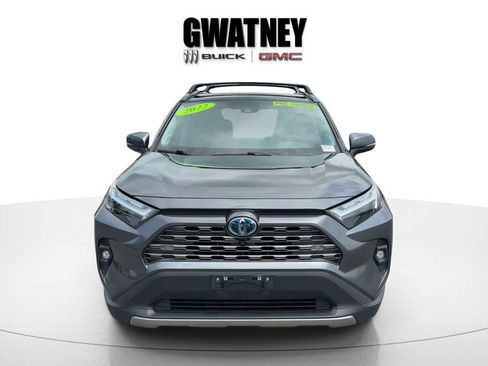 Used 2022 Toyota RAV4 Limited AWD/4WD image 10
