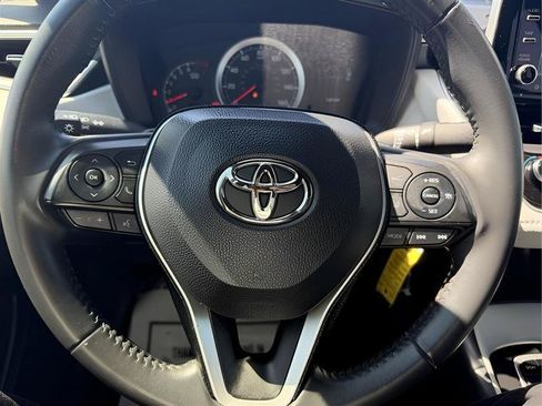 Used 2021 Toyota Corolla SE FWD image 36