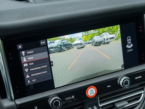 Certified 2023 Porsche Macan S AWD/4WD image 29