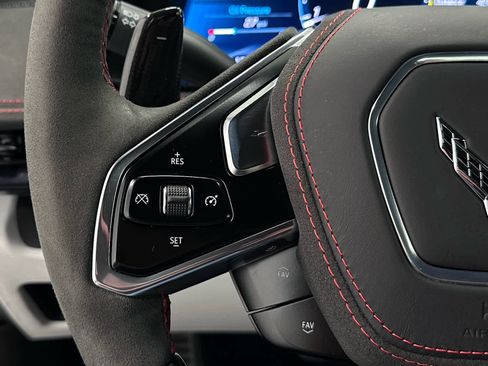 Used 2023 Chevrolet Corvette Z06 image 19