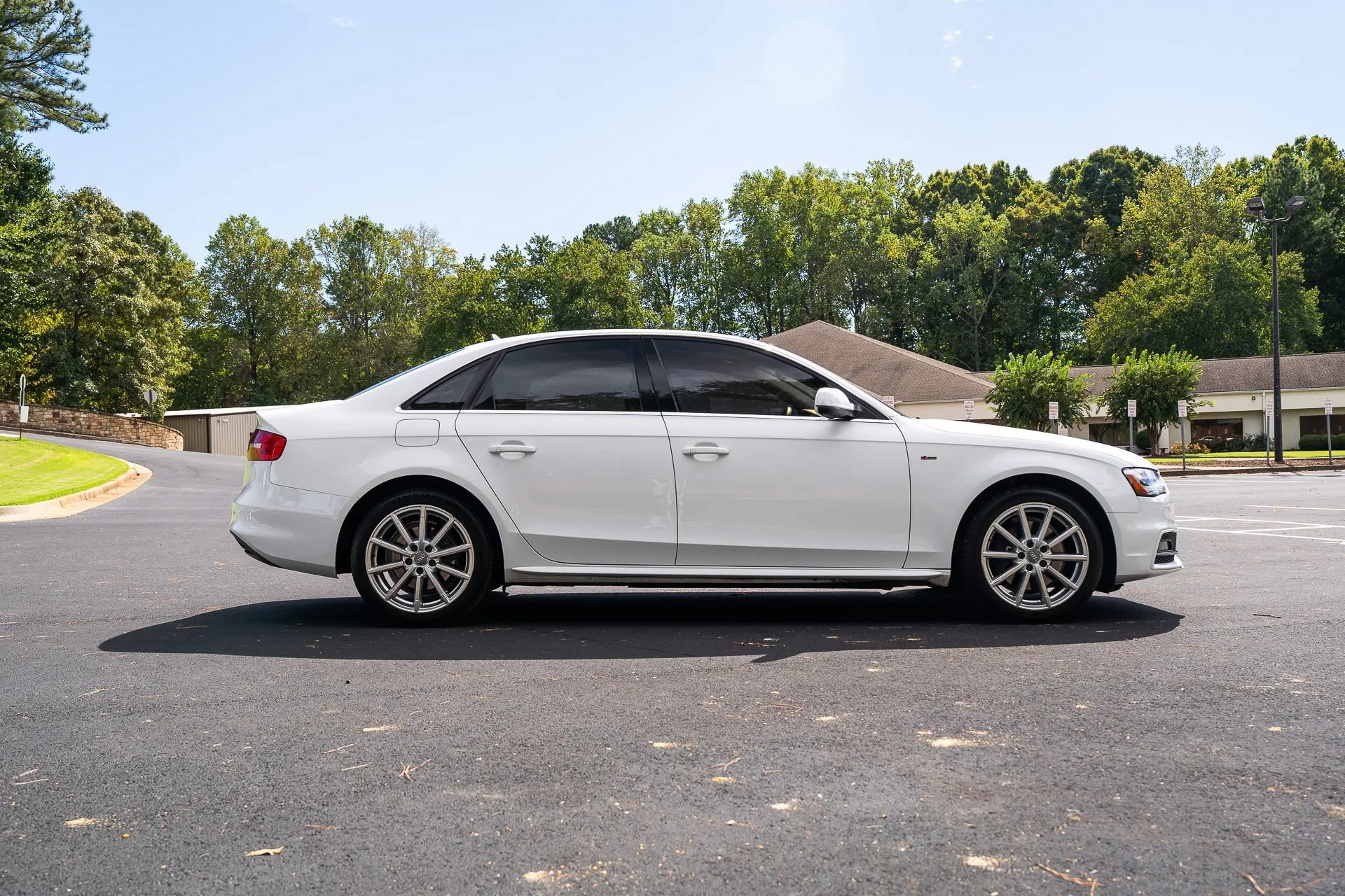 Used 2016 Audi A4 2.0T Premium Plus w/ Premium Plus Package AWD/4WD image 11