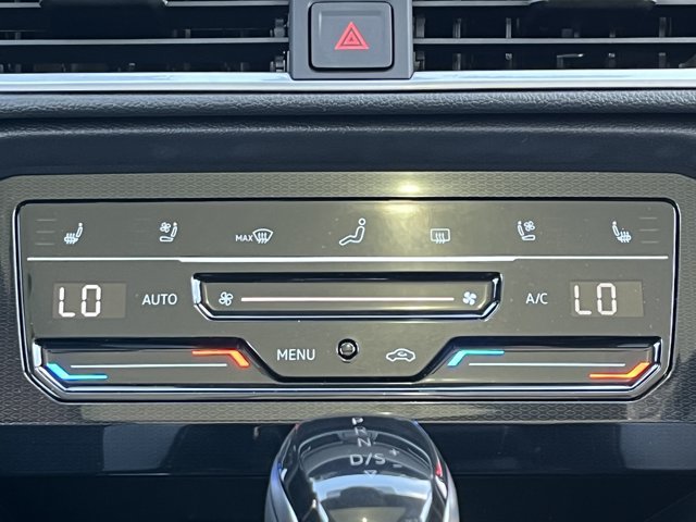 New 2026 Volkswagen Taos SEL AWD/4WD image 15