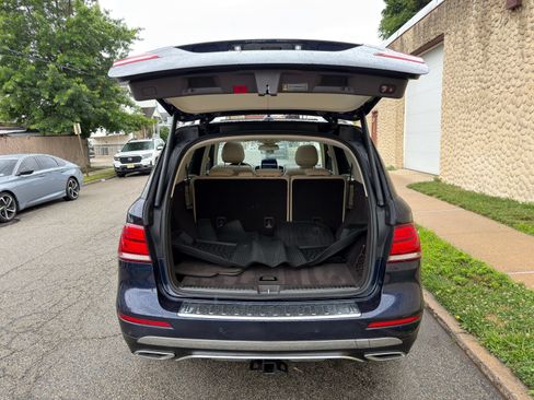 Used 2017 Mercedes-Benz GLE 350 4MATIC image 9