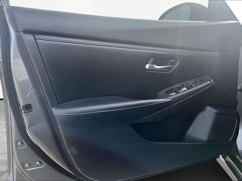 Used 2021 Nissan Sentra SV image 22