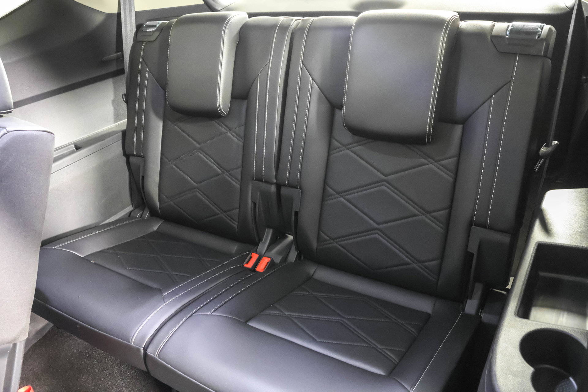 Used 2024 Volkswagen Atlas SE AWD/4WD image 37