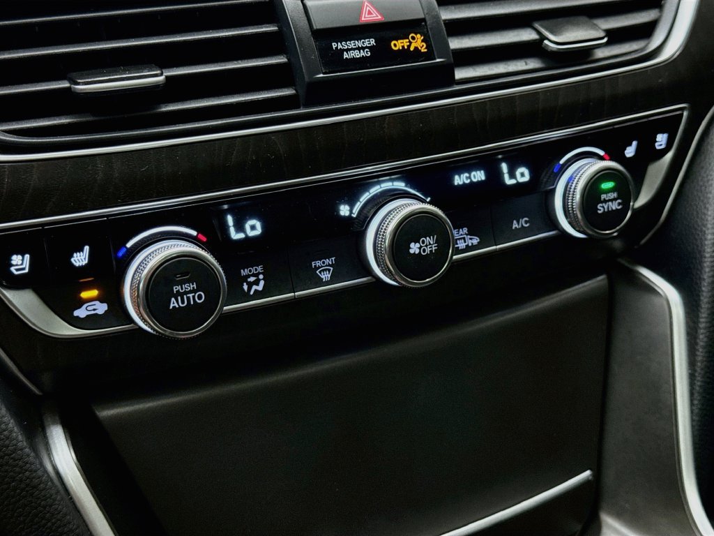 Used 2022 Honda Accord Touring image 16