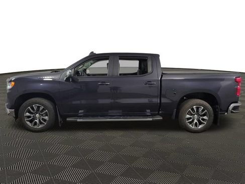 Used 2023 Chevrolet Silverado 1500 LT AWD/4WD image 4