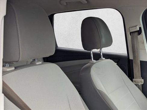 Used 2016 Ford Escape SE w/ Equipment Group 201A image 19