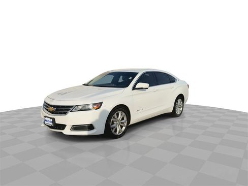 Used 2017 Chevrolet Impala LT image 4