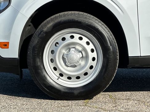 Certified 2025 Ford Maverick XL image 25